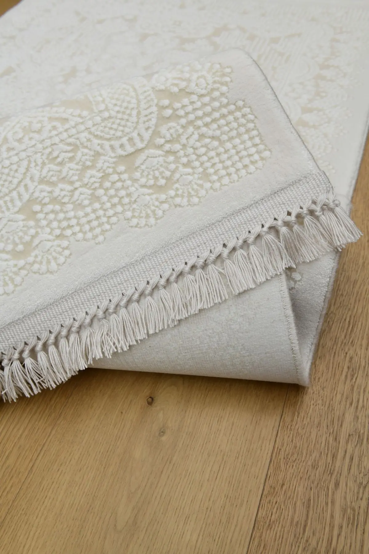 Fidenza Klasik Göbekli Bej Akrilik Makine Halısı - Görsel 5