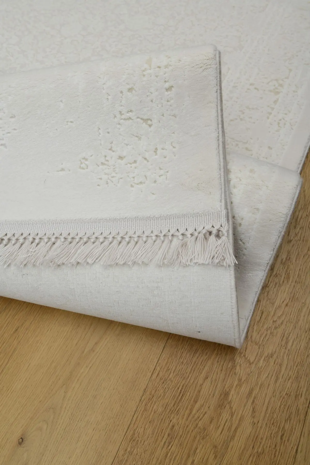 Canneto Klasik Göbekli Krem Akrilik Makine Halısı - Görsel 4