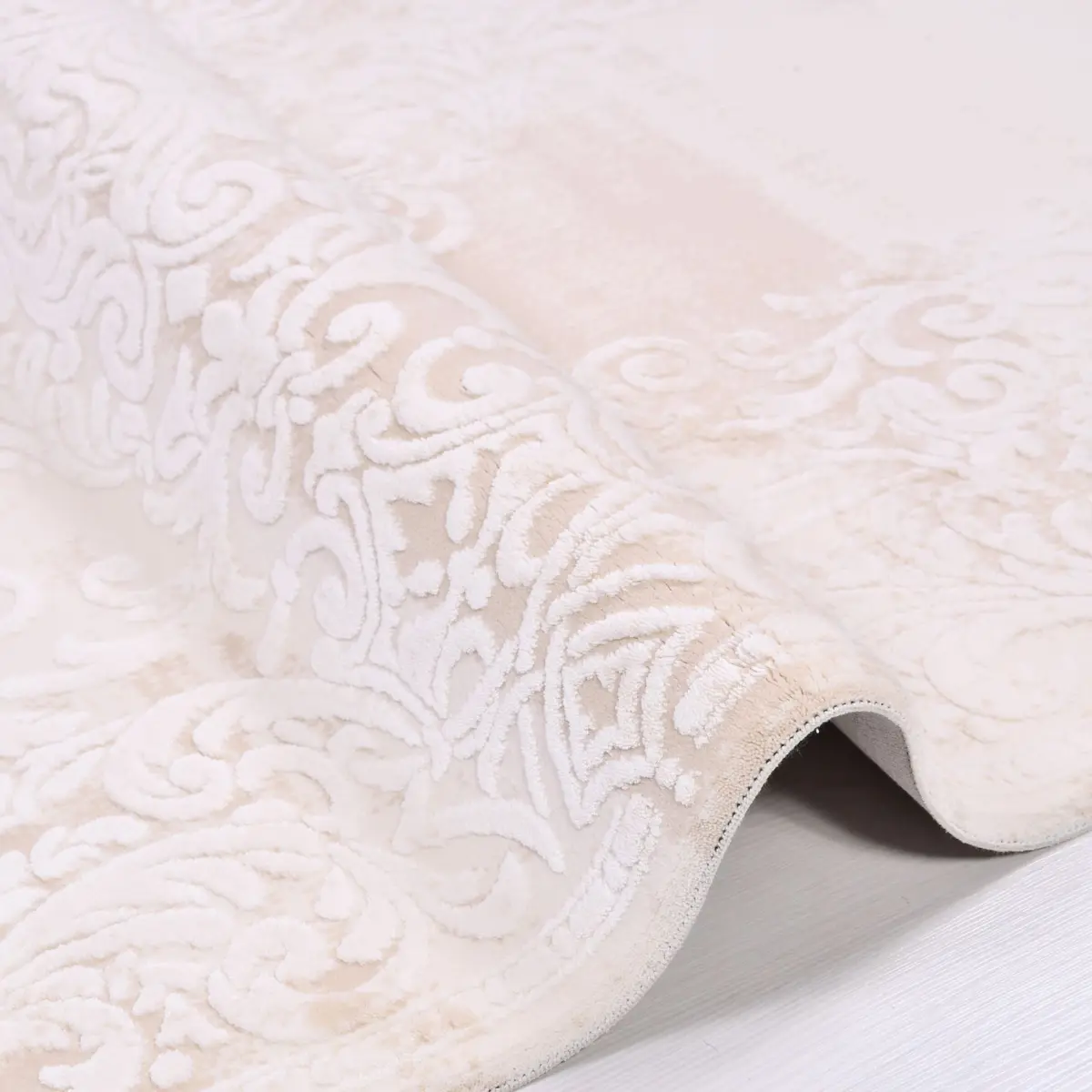 Cascia Klasik Göbekli Krem Akrilik Makine Halısı - Görsel 3