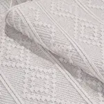 Grimma Geometrik Beyaz Polyester Kaydırmaz Tabanlı Makine Halısı - Görsel 5