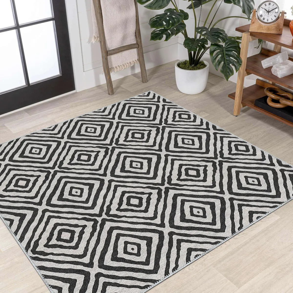 Letras Goemetrik Beyaz Polyester ve Pamuklu Yıkanabilir Kaydırmaz Taban Dijital Baskı Halı - Görsel 6