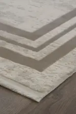 Turi Çerçeveli Bej Vizon Çizgil Akrilik Makine Halısı - Görsel 2