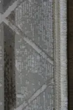 Commentry Çerçeveli Krem Akrilik Makine Halısı - Görsel 3