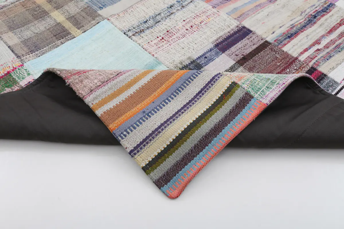 Chaput Patchwork Bej Renk Pamuk Üzerine Yün El Dokuma Kilim-202x300 - Görsel 5