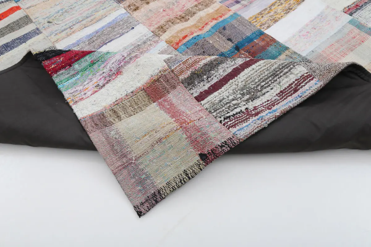 Chaput Patchwork Bej Renk Pamuk Üzerine Yün El Dokuma Kilim-201x300 - Görsel 5
