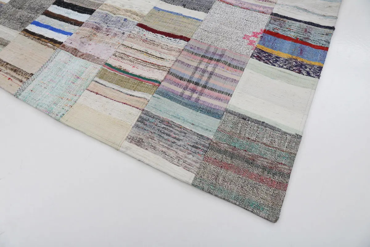 Chaput Patchwork Multi Renk Pamuk Üzerine Yün El Dokuma Kilim-201x298 - Görsel 4