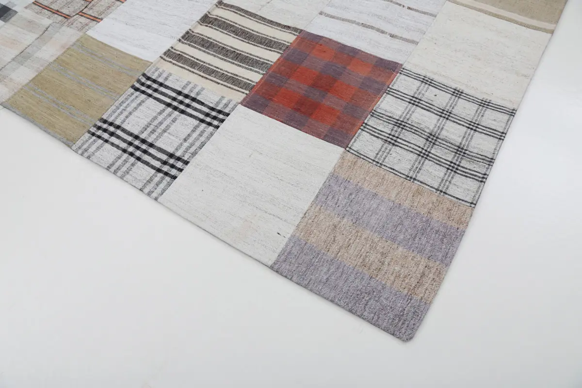 İnce Bez Patchwork Bej Pamuk Üzerine Yün El Dokuma Kilim-174x242 - Görsel 4