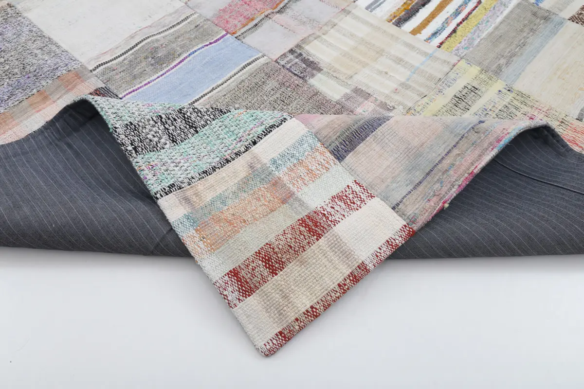 Chaput Patchwork Bej Renk Pamuk Üzerine Yün El Dokuma Kilim-200x300 - Görsel 5