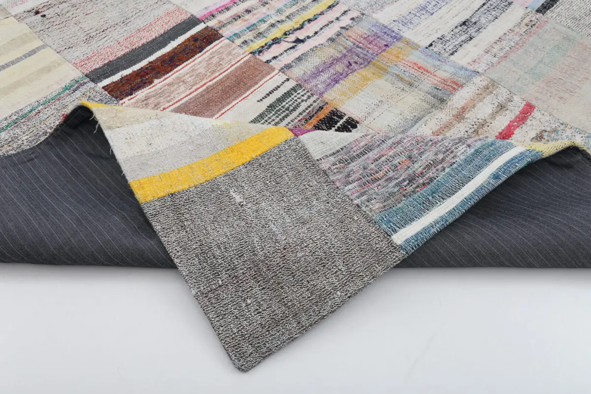 Chaput Patchwork Bej Renk Pamuk Üzerine Yün El Dokuma Kilim-202x299 - Görsel 5