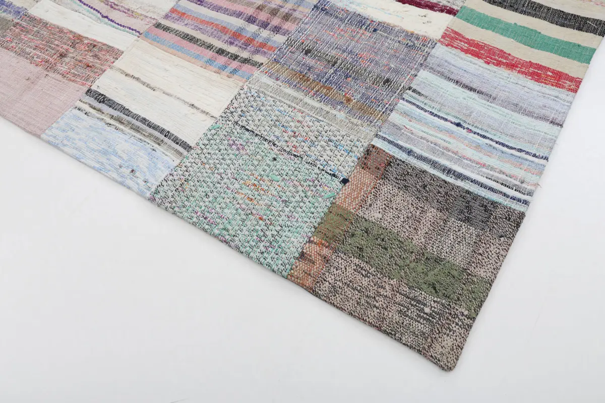 Chaput Patchwork Multi Renk Pamuk Üzerine Yün El Dokuma Kilim-200x302 - Görsel 4