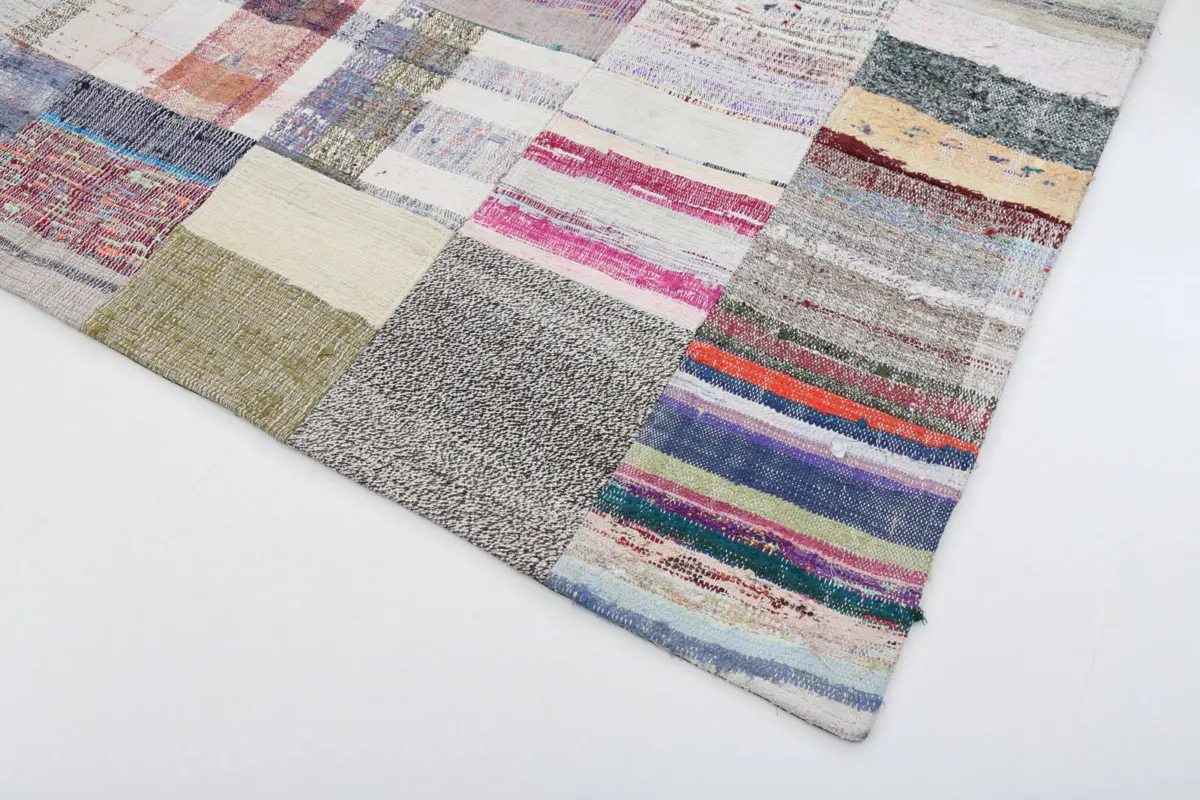 Chaput Patchwork Bej Renk Pamuk Üzerine Yün El Dokuma Kilim-201x300 - Görsel 4
