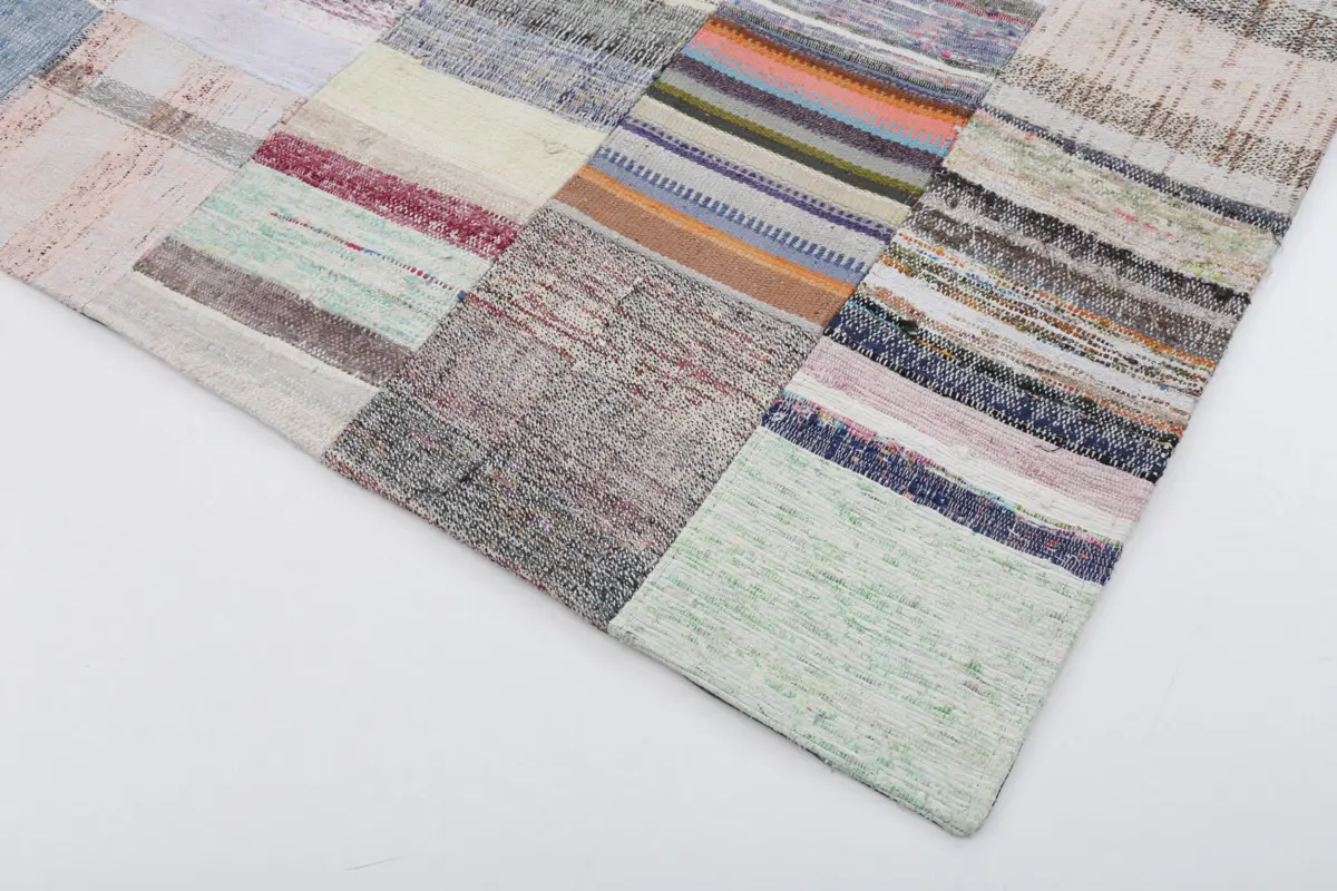 Chaput Patchwork Bej Renk Pamuk Üzerine Yün El Dokuma Kilim-200x302 - Görsel 4