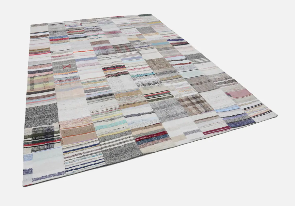 Chaput Patchwork Bej Renk Pamuk Üzerine Yün El Dokuma Kilim-251x352 - Görsel 3