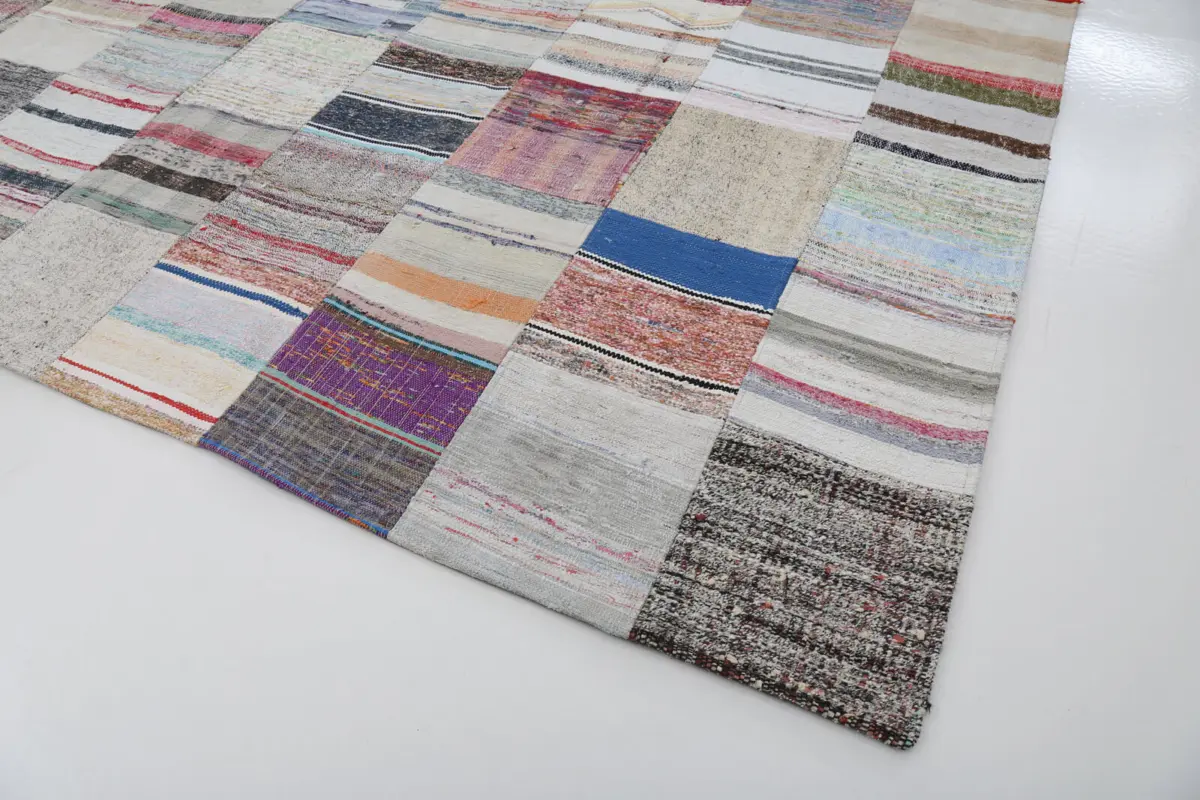 Chaput Patchwork Bej Renk Pamuk Üzerine Yün El Dokuma Kilim-302x400 - Görsel 4