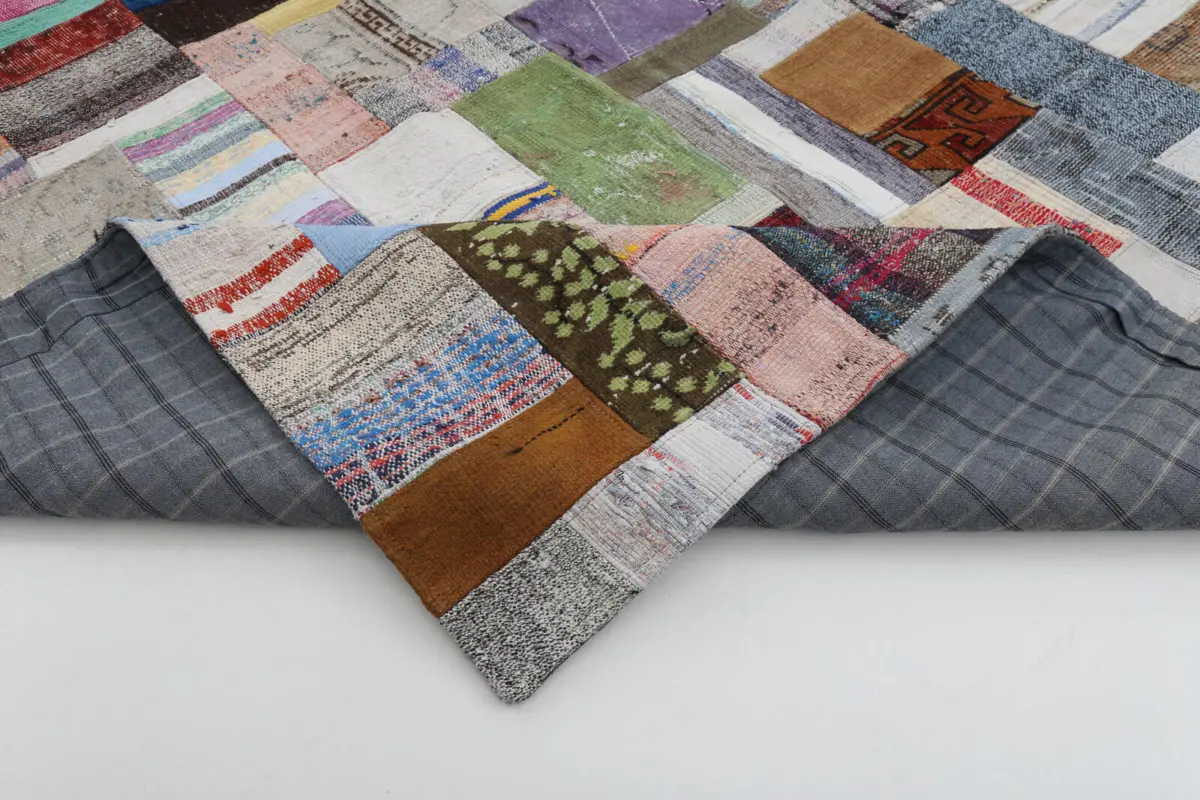 Chaput Patchwork Multi Renk Pamuk Üzerine Yün El Dokuma Kilim-300x401 - Görsel 5
