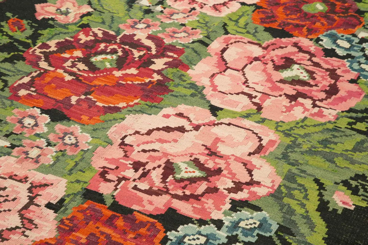 Moldovian Klasik Göbekli Siyah Pamuk Üzerine Yün El Dokuma Kilim-218x387 - Görsel 5