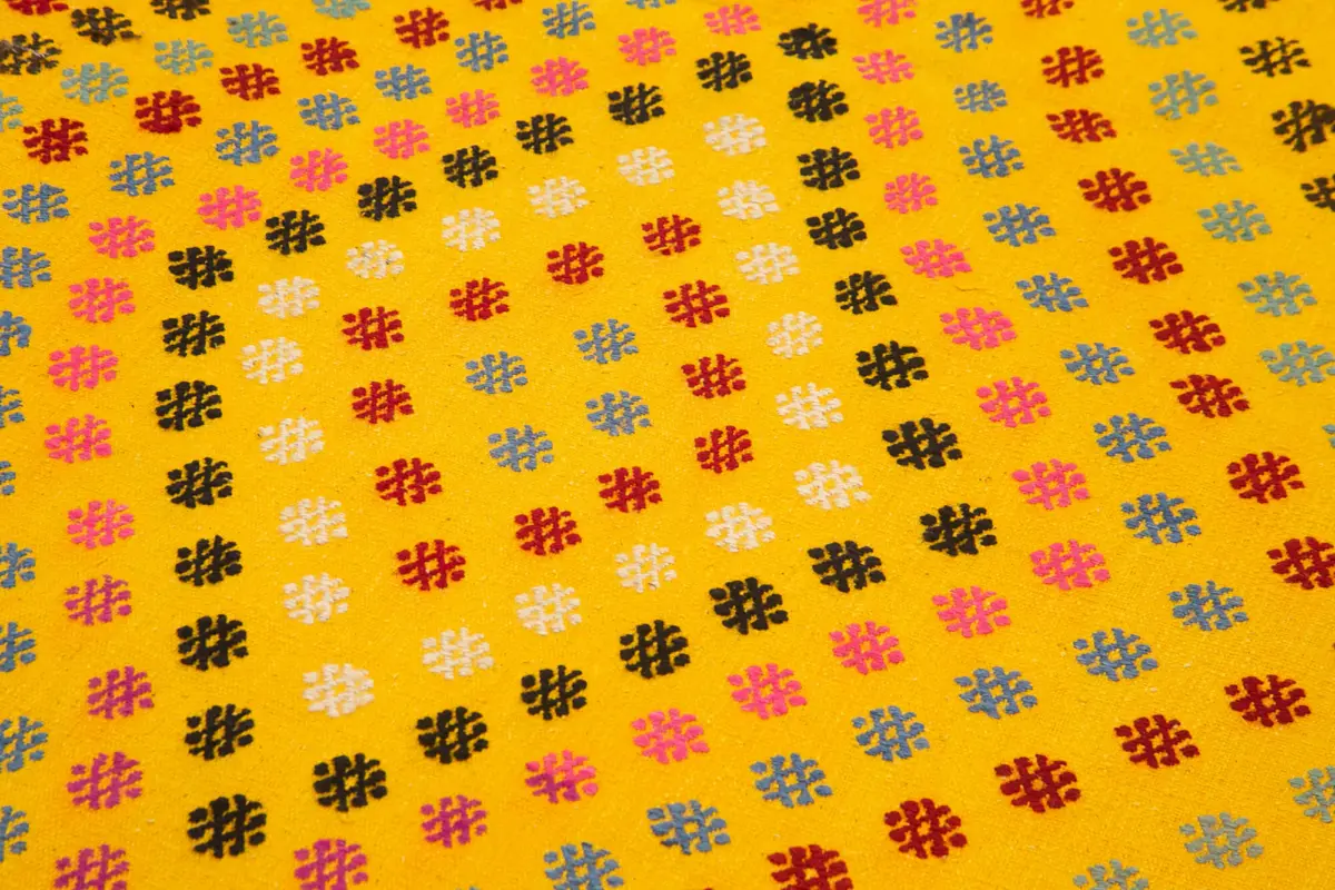 Anadolu Eskitme Sarı Pamuk Üzerine Yün El Dokuma Kilim-120x370 - Görsel 5