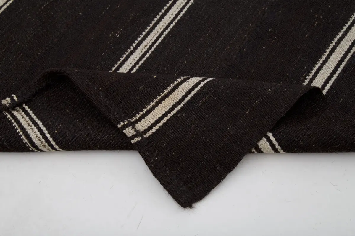 Kıl Çizgili Kahverengi Keçi Kılı İpliğinden El Dokuma Kilim-174x266 - Görsel 5