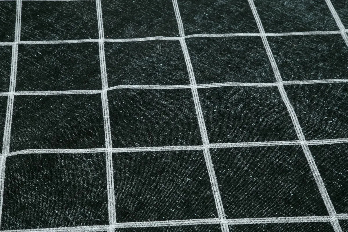 Modern Halı- Siyah Pamuk Üzerine Yün El Dokuma Halı-302x392 - Görsel 5