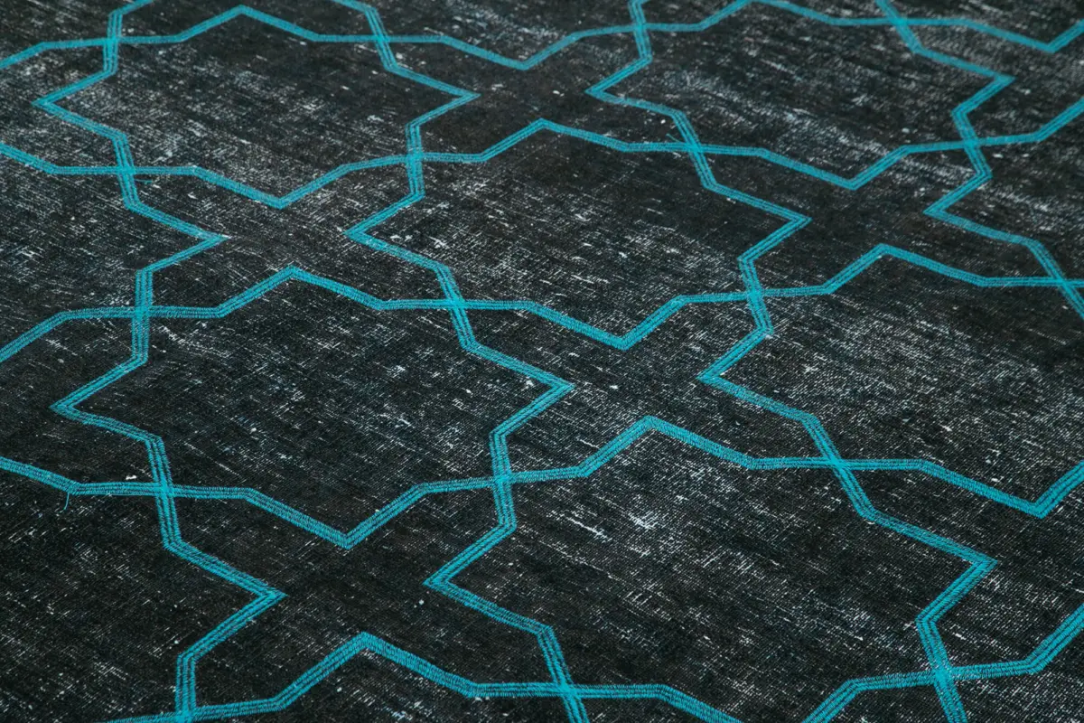 Modern Halı- Siyah Pamuk Üzerine Yün El Dokuma Halı-297x395 - Görsel 5