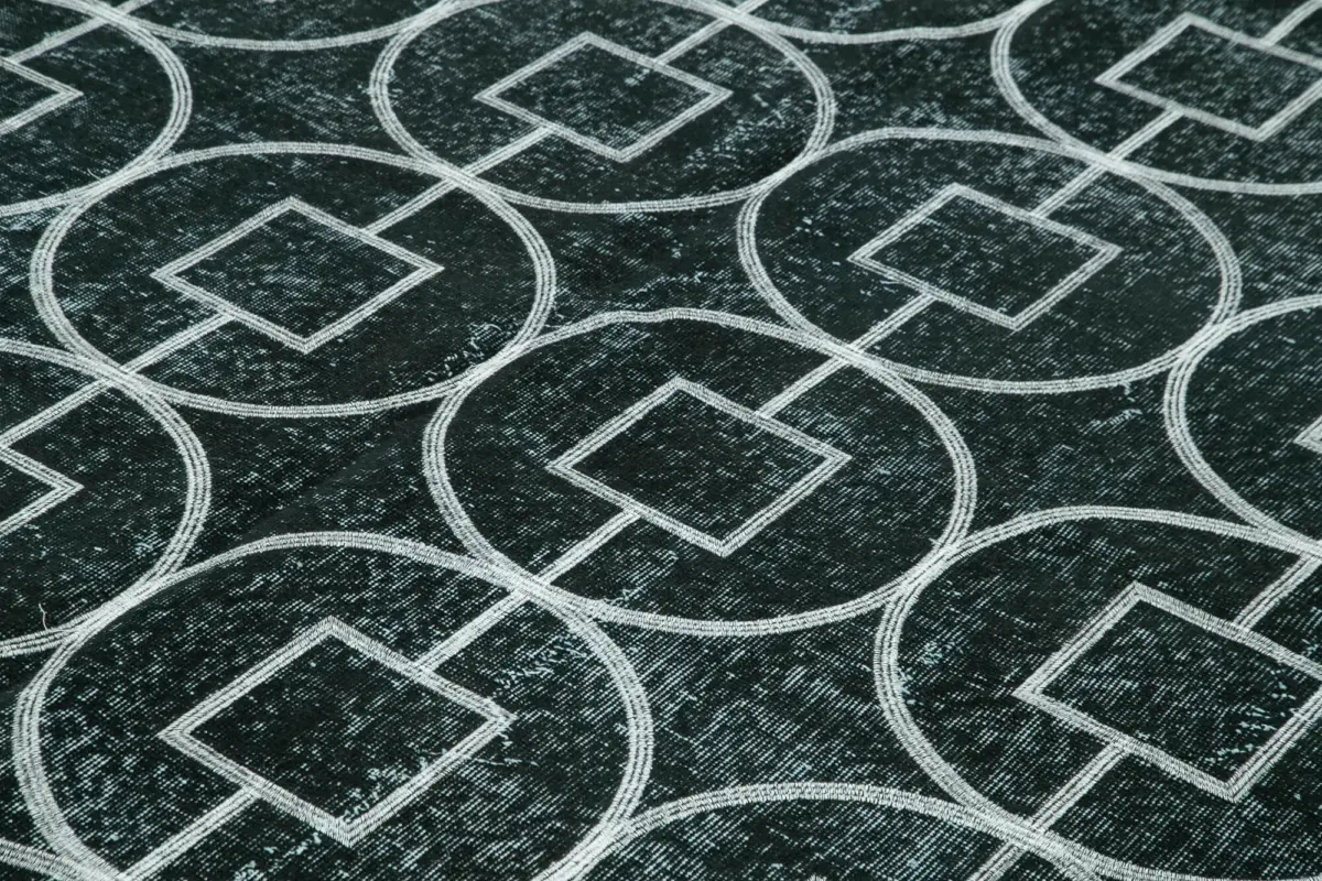 Modern Halı- Siyah Pamuk Üzerine Yün El Dokuma Halı-246x340 - Görsel 5