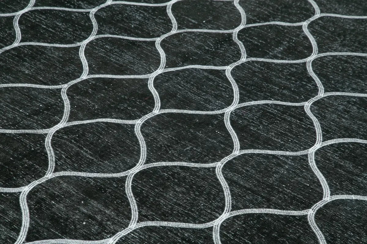 Modern Halı- Siyah Pamuk Üzerine Yün El Dokuma Halı-290x394 - Görsel 5