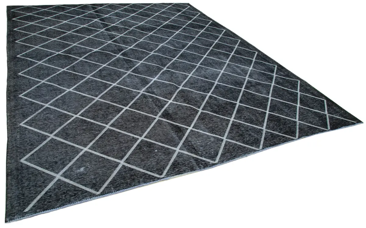 Modern Halı- Siyah Pamuk Üzerine Yün El Dokuma Halı-307x382 - Görsel 2
