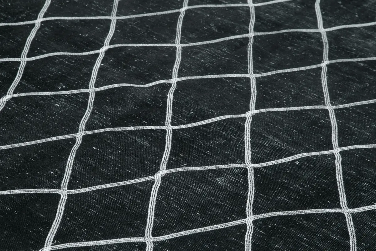 Modern Halı- Siyah Pamuk Üzerine Yün El Dokuma Halı-293x394 - Görsel 5