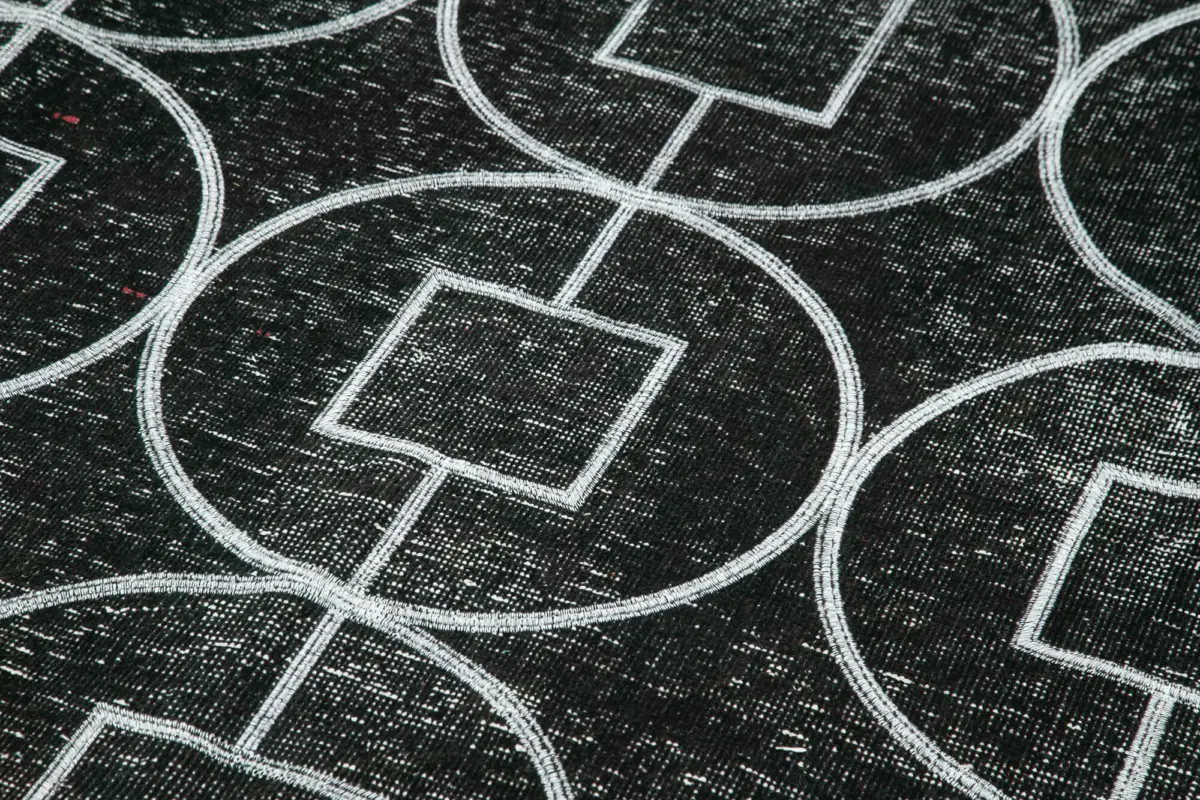 Modern Halı- Siyah Pamuk Üzerine Yün El Dokuma Halı-137x390 - Görsel 5