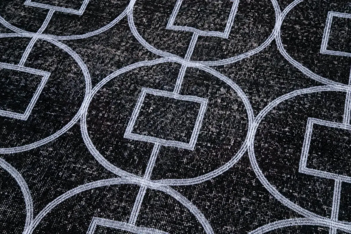 Modern Halı- Siyah Pamuk Üzerine Yün El Dokuma Halı-141x306 - Görsel 7