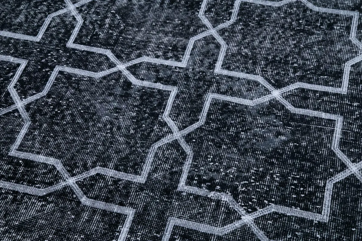 Modern Halı- Siyah Pamuk Üzerine Yün El Dokuma Halı-150x391 - Görsel 7