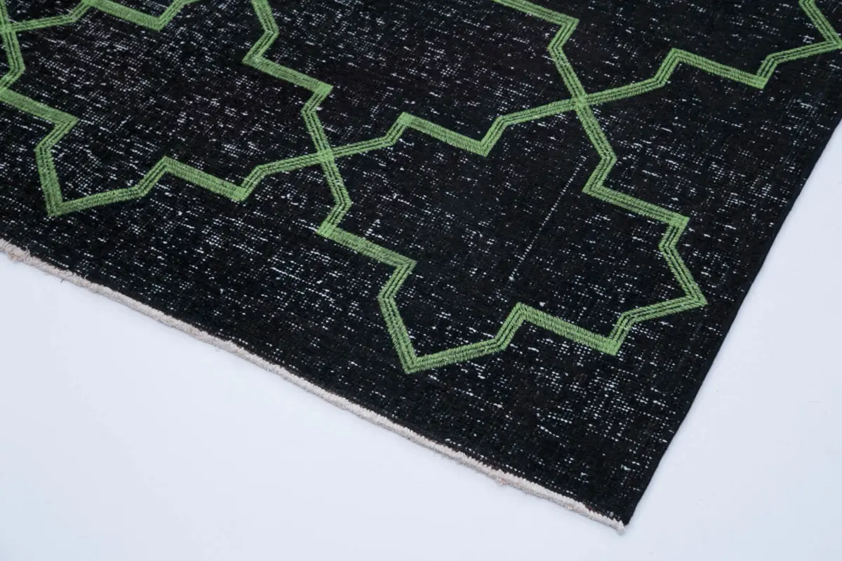 Modern Halı- Siyah Pamuk Üzerine Yün El Dokuma Halı-141x388 - Görsel 4