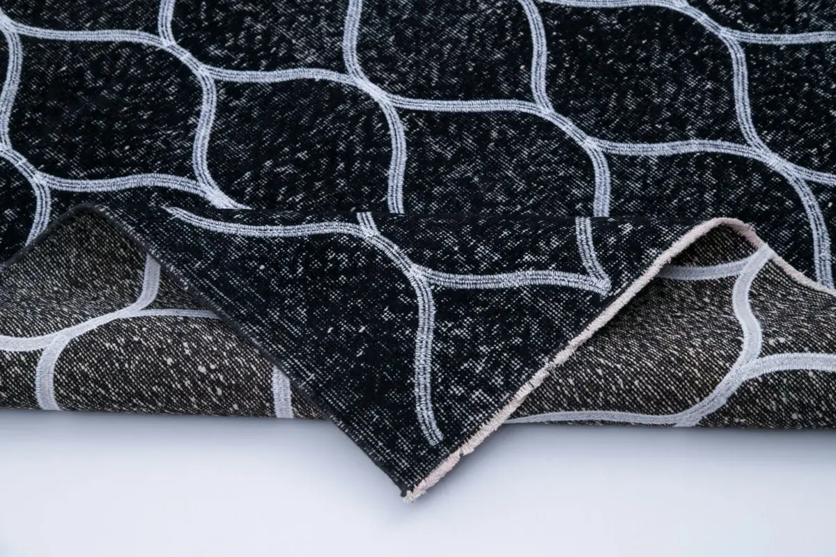 Modern Halı- Siyah Pamuk Üzerine Yün El Dokuma Halı-146x380 - Görsel 5