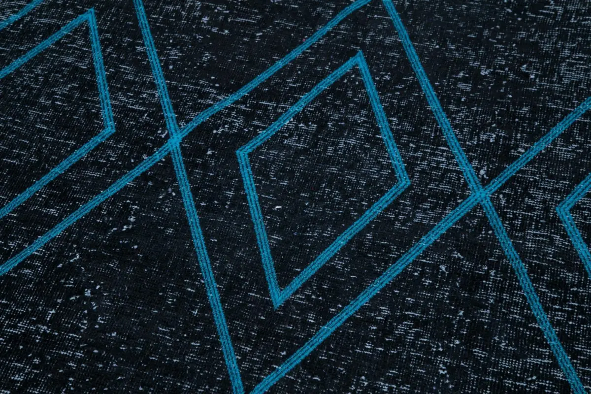 Modern Halı- Siyah Pamuk Üzerine Yün El Dokuma Halı-148x380 - Görsel 6