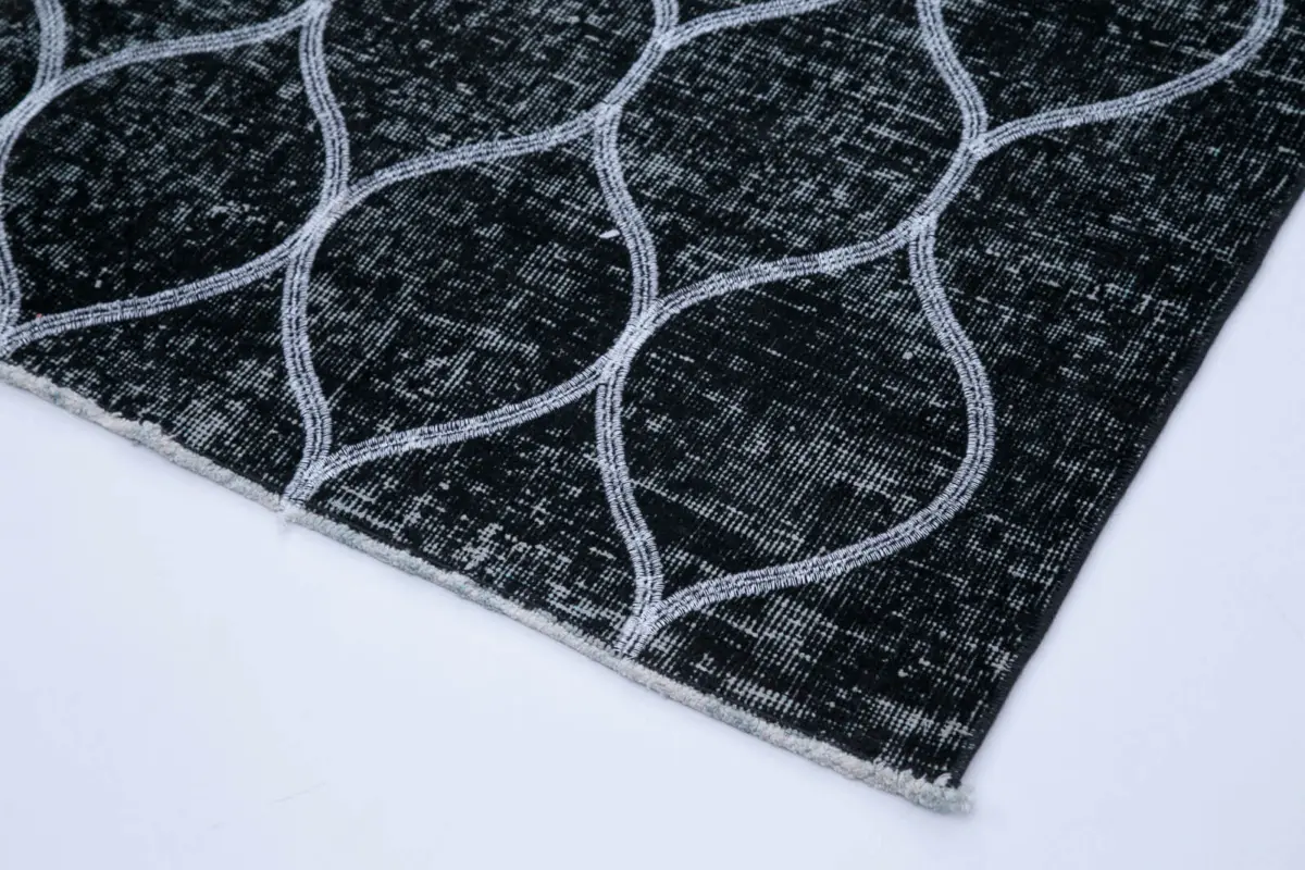 Modern Halı- Siyah Pamuk Üzerine Yün El Dokuma Halı-141x358 - Görsel 4