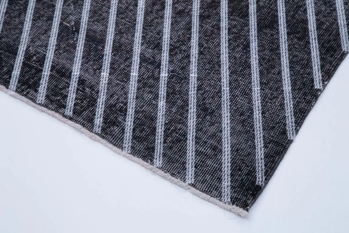 Modern Halı- Siyah Pamuk Üzerine Yün El Dokuma Halı-141x370 - Görsel 4