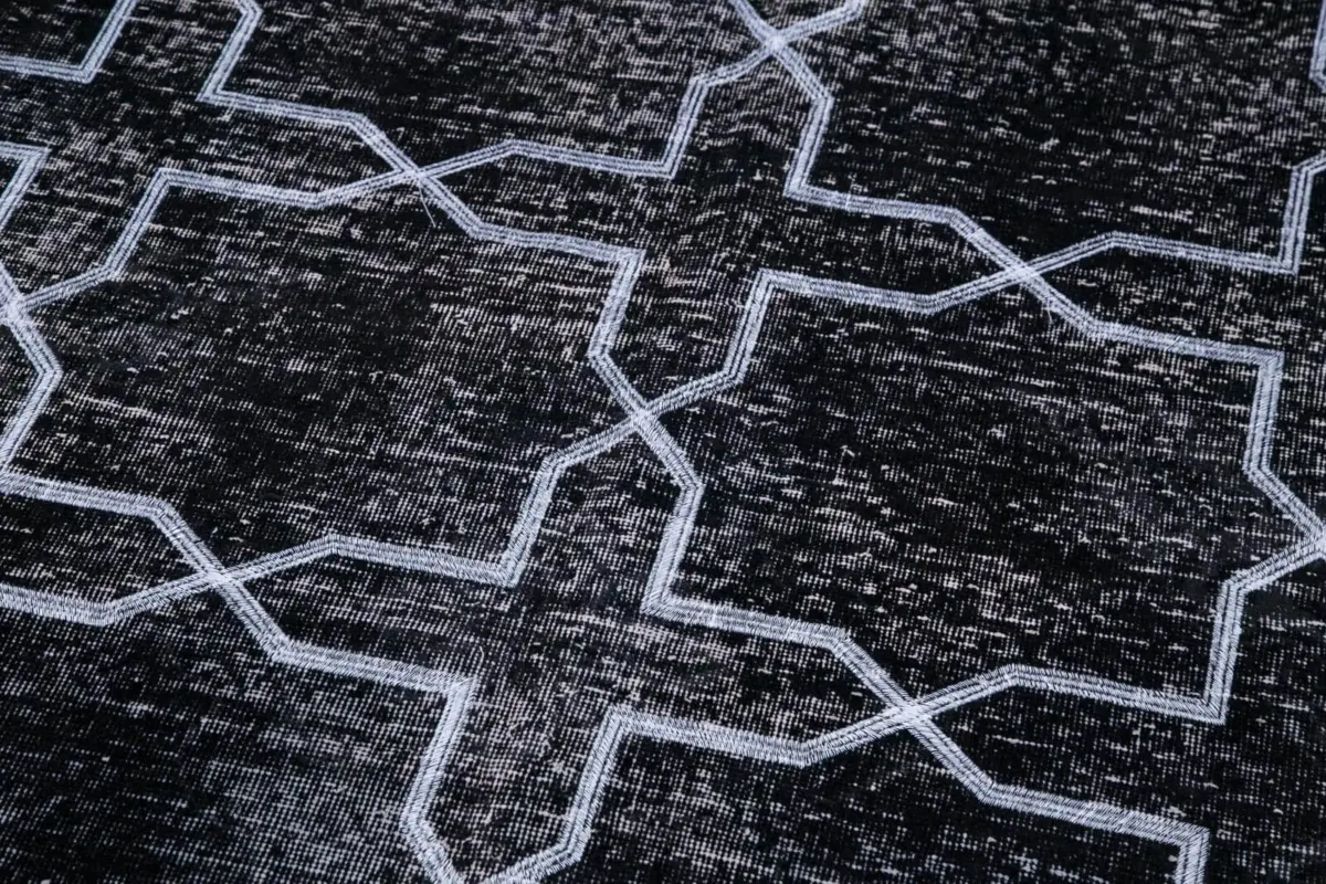 Modern Halı- Siyah Pamuk Üzerine Yün El Dokuma Halı-148x371 - Görsel 6