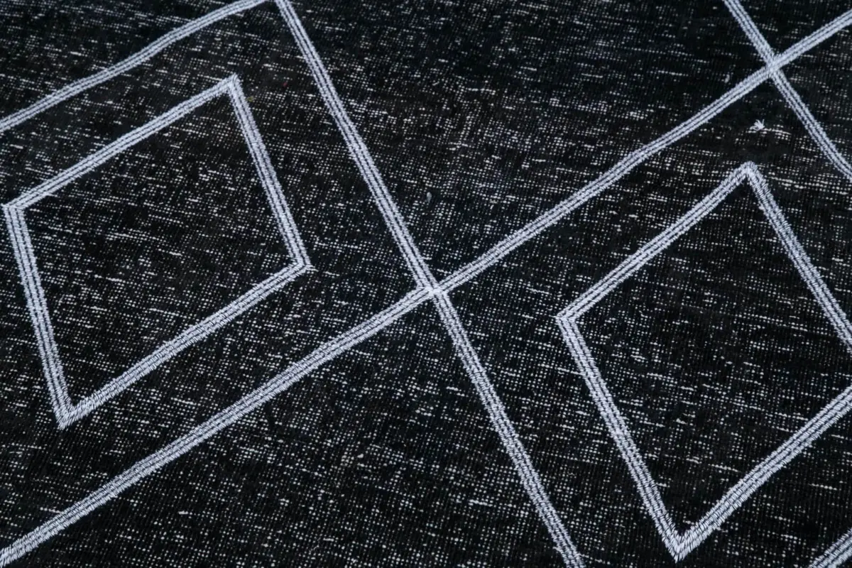 Modern Halı- Siyah Pamuk Üzerine Yün El Dokuma Halı-129x361 - Görsel 6