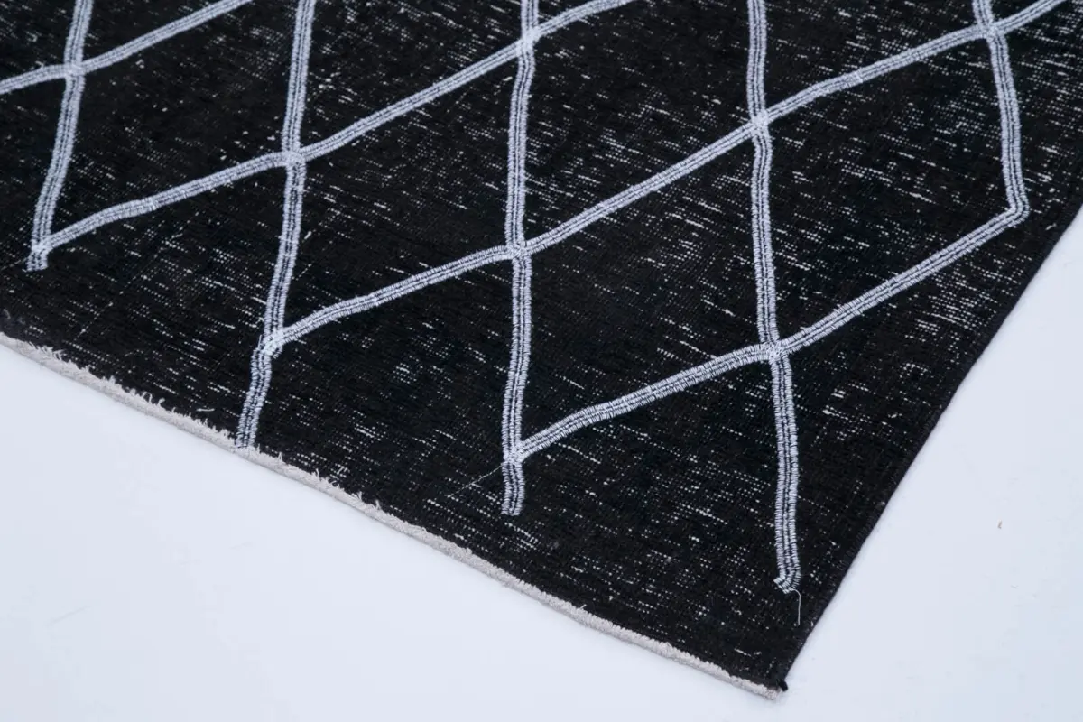 Modern Halı- Siyah Pamuk Üzerine Yün El Dokuma Halı-145x350 - Görsel 4