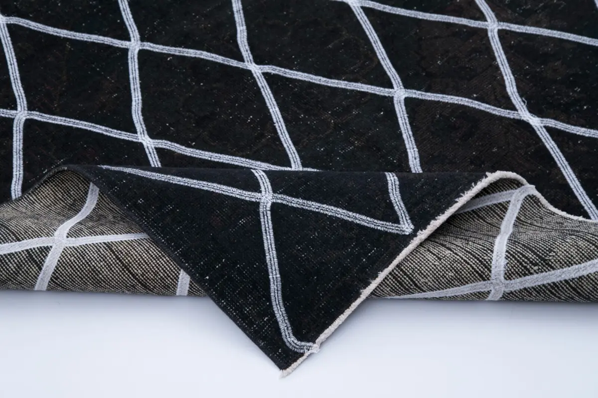 Modern Halı- Siyah Pamuk Üzerine Yün El Dokuma Halı-148x382 - Görsel 5