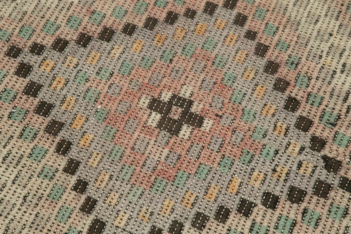 Anadolu Eskitme Bej Pamuk Üzerine Yün El Dokuma Kilim-086x304 - Görsel 5