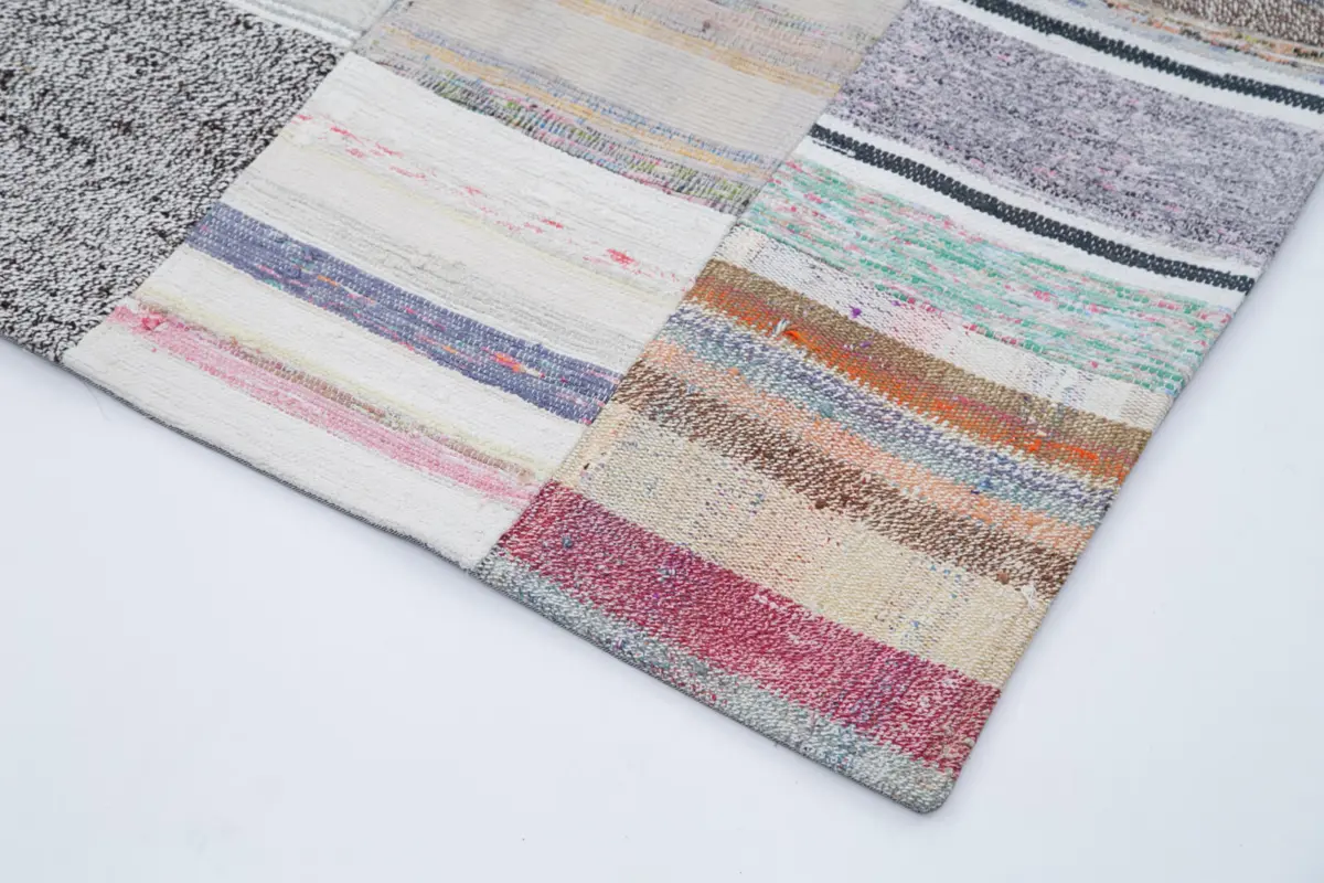 Chaput Patchwork Multi Renk Pamuk Üzerine Yün El Dokuma Kilim-203x300 - Görsel 4