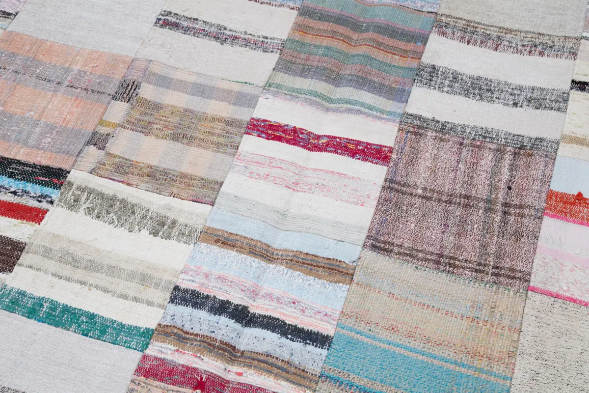 Chaput Patchwork Multi Renk Pamuk Üzerine Yün El Dokuma Kilim-203x300 - Görsel 6