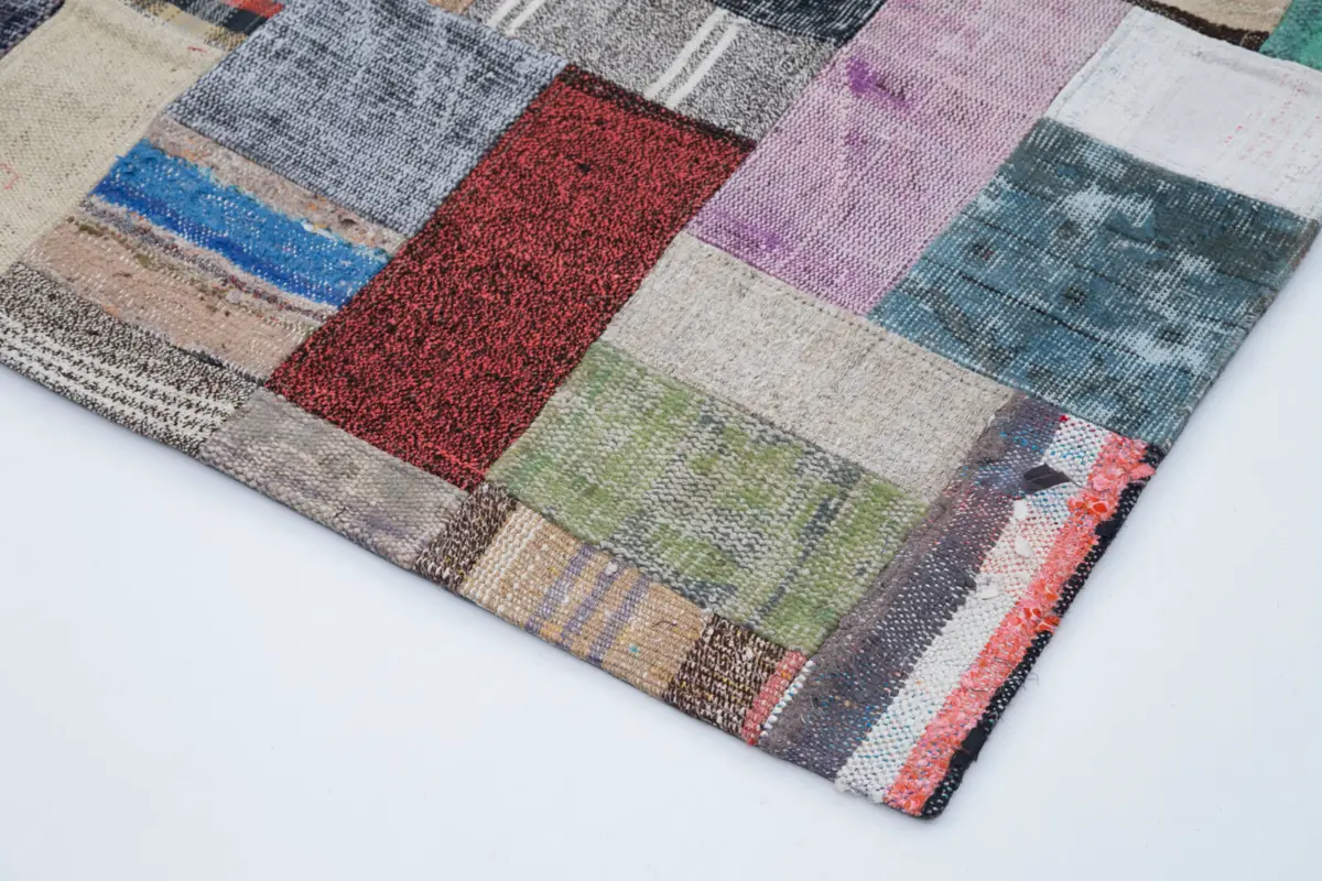 Chaput Patchwork Multi Renk Pamuk Üzerine Yün El Dokuma Kilim-198x300 - Görsel 4