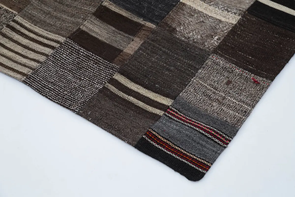 Chaput Patchwork Multi Renk Pamuk Üzerine Yün El Dokuma Kilim-201x300 - Görsel 4