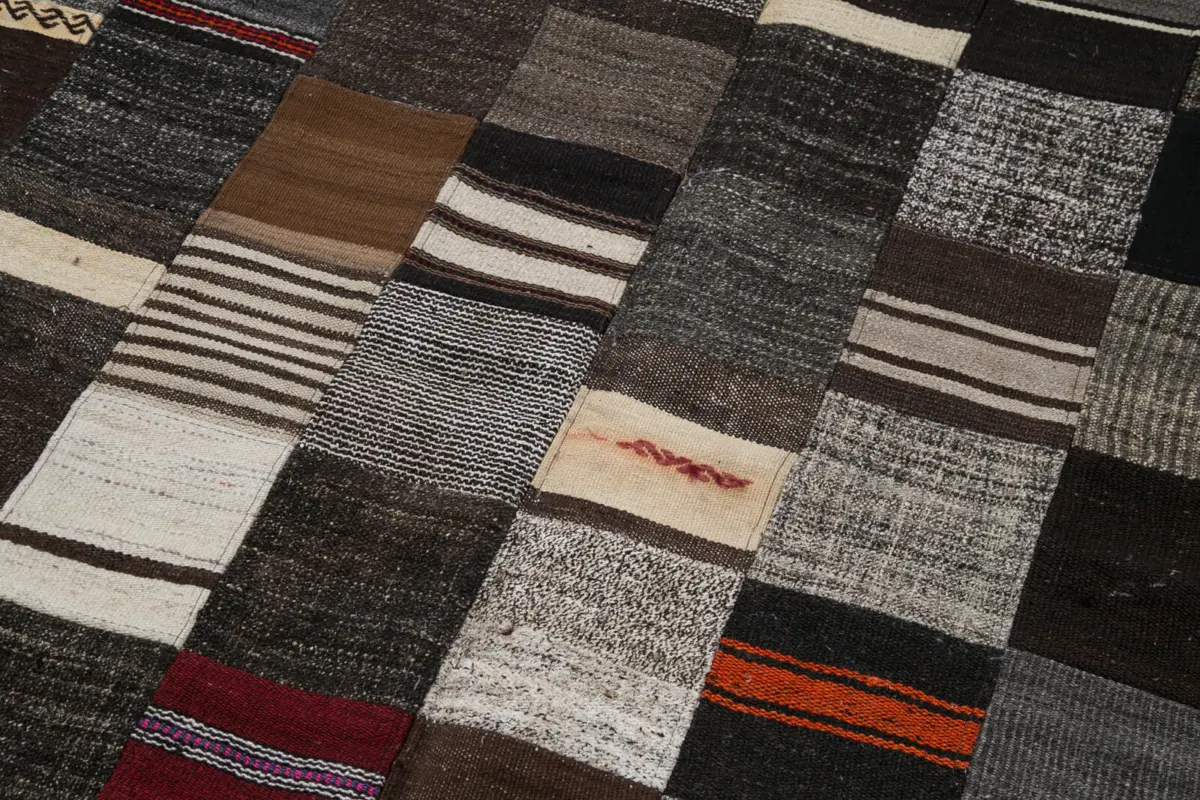 Chaput Patchwork Multi Renk Pamuk Üzerine Yün El Dokuma Kilim-201x300 - Görsel 6