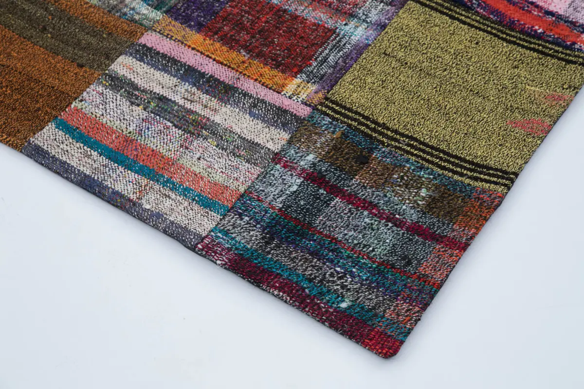 Chaput Patchwork Multi Renk Pamuk Üzerine Yün El Dokuma Kilim-180x240 - Görsel 4