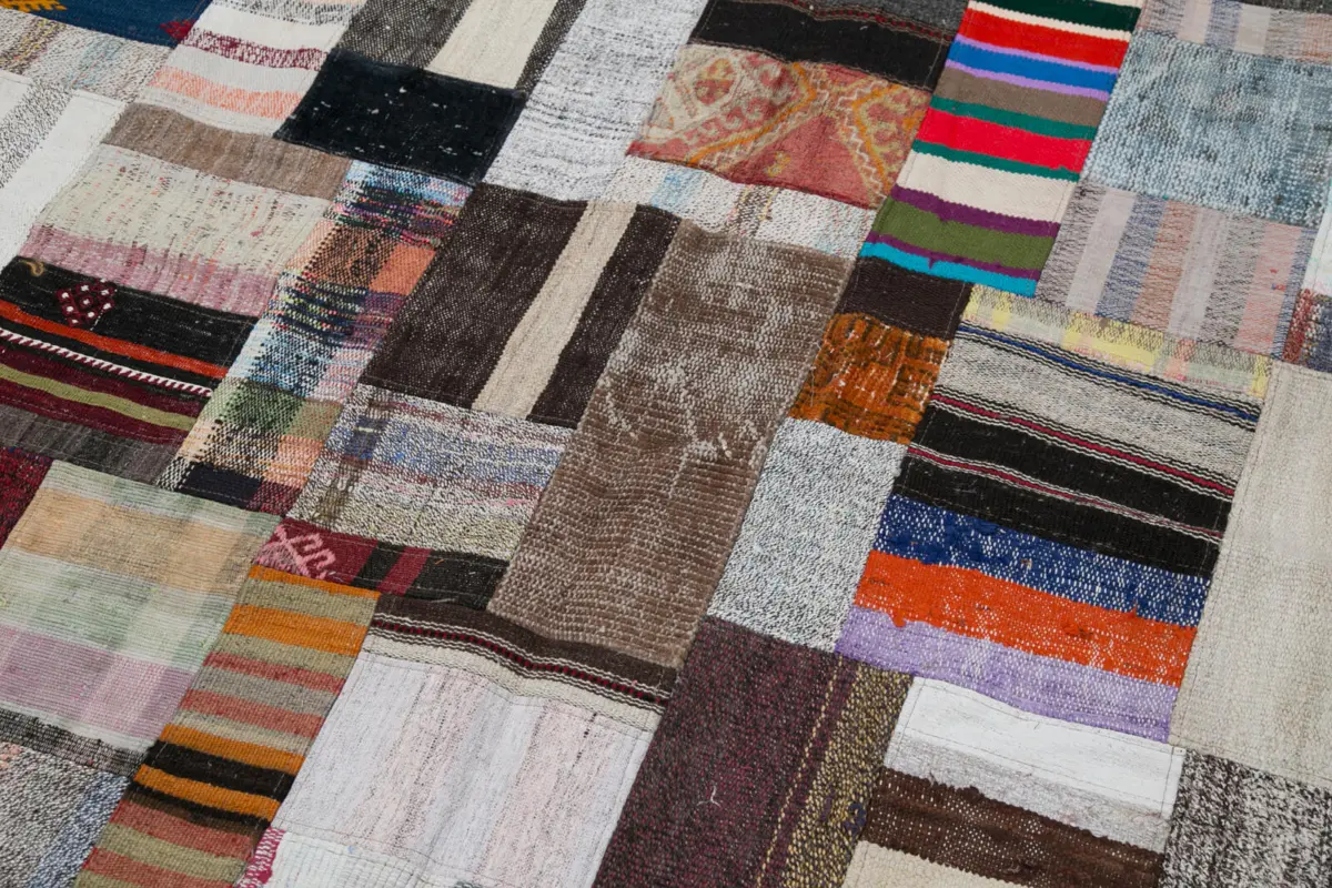 Chaput Patchwork Multi Renk Pamuk Üzerine Yün El Dokuma Kilim-200x303 - Görsel 6