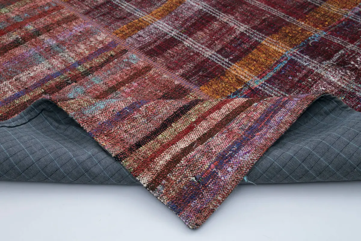 Chaput Patchwork Kırmızı Renk Pamuk Üzerine Yün El Dokuma Kilim-204x300 - Görsel 5