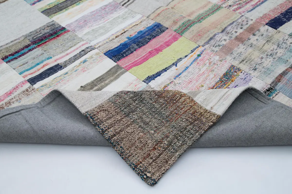 Chaput Patchwork Beyaz Renk Pamuk Üzerine Yün El Dokuma Kilim-203x301 - Görsel 5